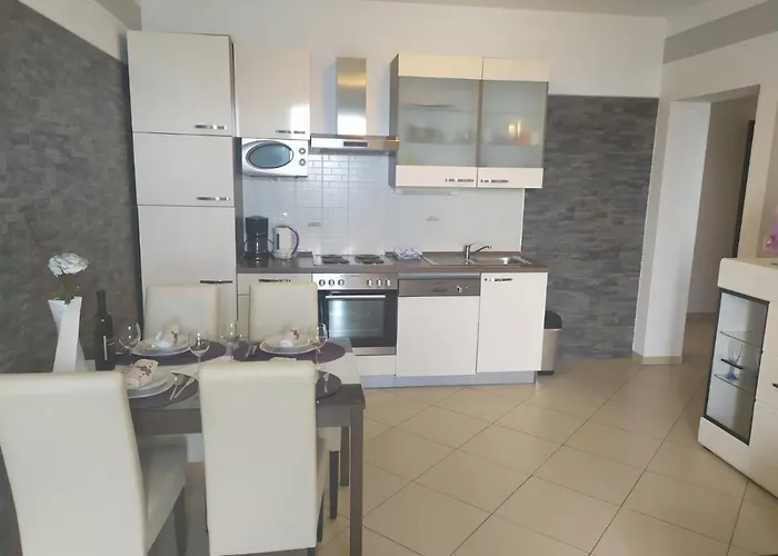 Miljana Apartman Kraljevica