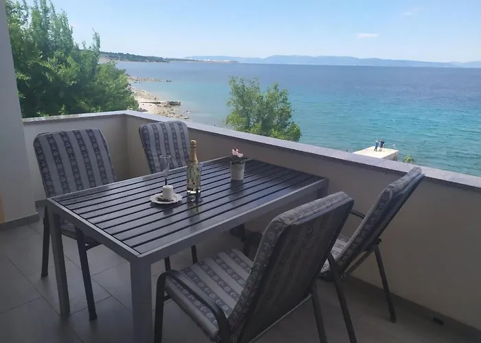 Miljana كلارجيفيكا